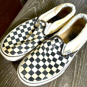Checkered VANS Skateboard slip on shoes